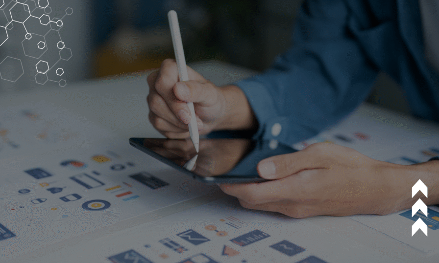 Entenda as diferenças entre aplicativos mobile, web e desktop e descubra qual é a melhor interface para seu público e objetivo de negócio.